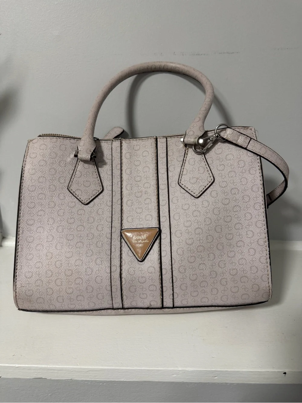 GUESS Light Pink Logo-Print Satchel with Triangle Plaque